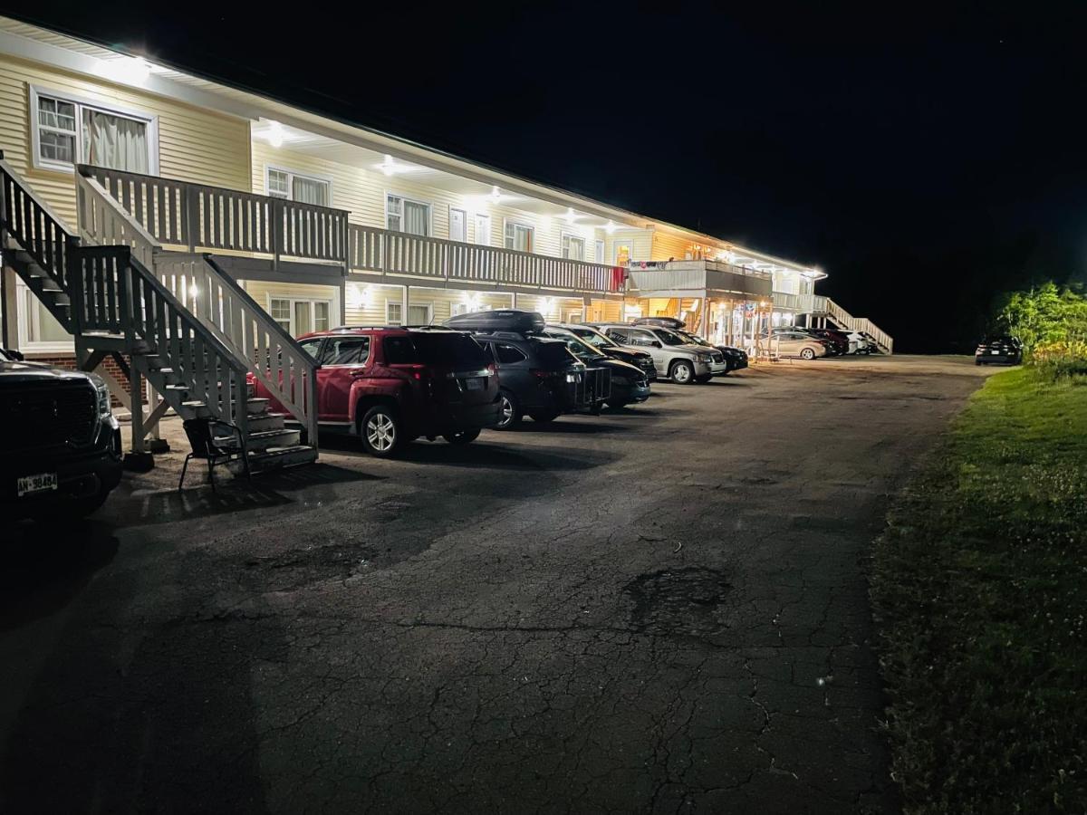 Scenic Motel Moncton Exterior foto